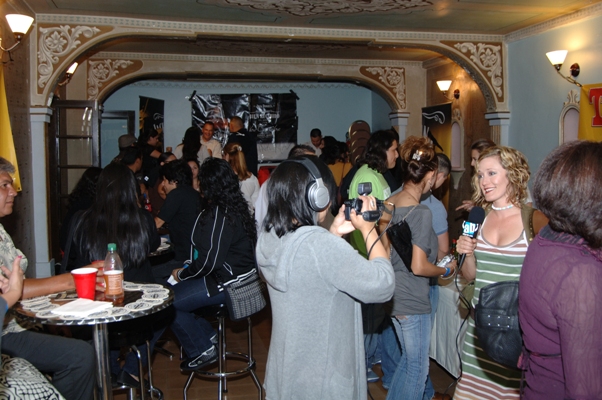 acoustic-may09-crowd2