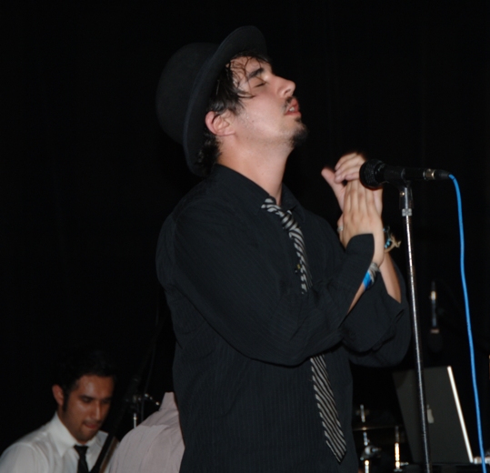 acoustic-may09-mad-marionettes-2