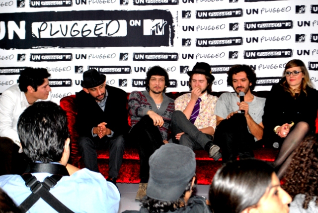 zoe-mtv-unplugged-ensamble_invitados2
