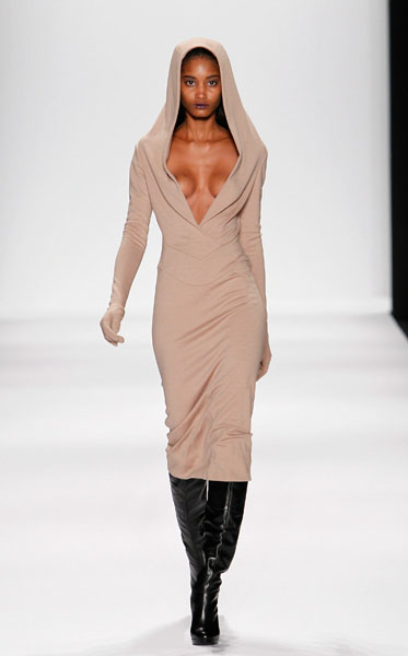 fashion-week-fall-2011-63415272