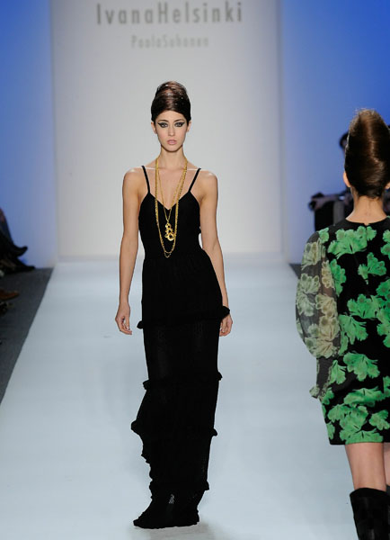 fashion-week-fall-2011-63557933