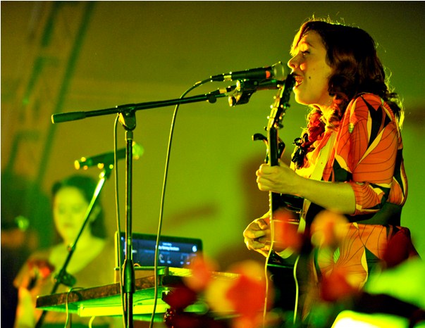 vive-latino-2011-domingo-carla-morrison
