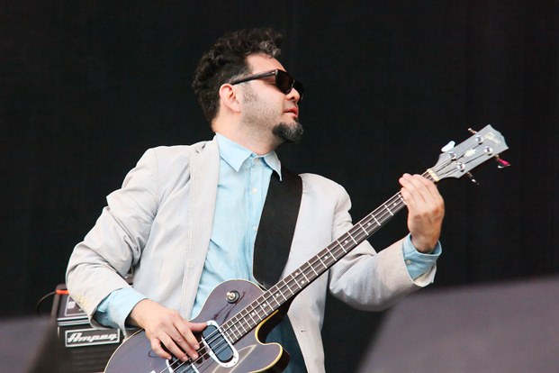 vive-latino-2011-domingo-homenaje-a-cerati2
