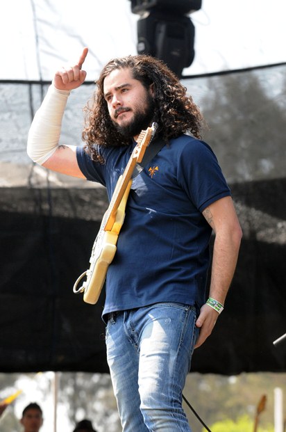 vive-latino-2011-domingo-rey-pila