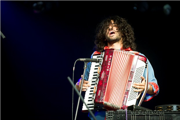 vive-latino-2011-domingo-the-plastic-revolution