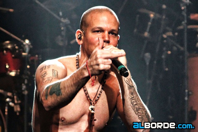 calle-13-nokia-theatre-4