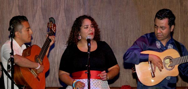 Marisol & Los Hermanos Carlos