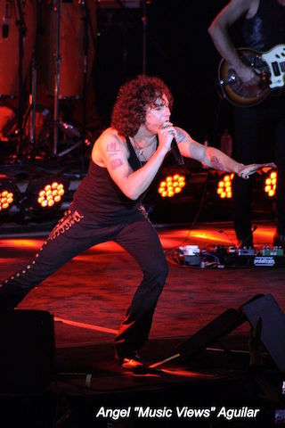 bunbury-calamaro-tijuana-12