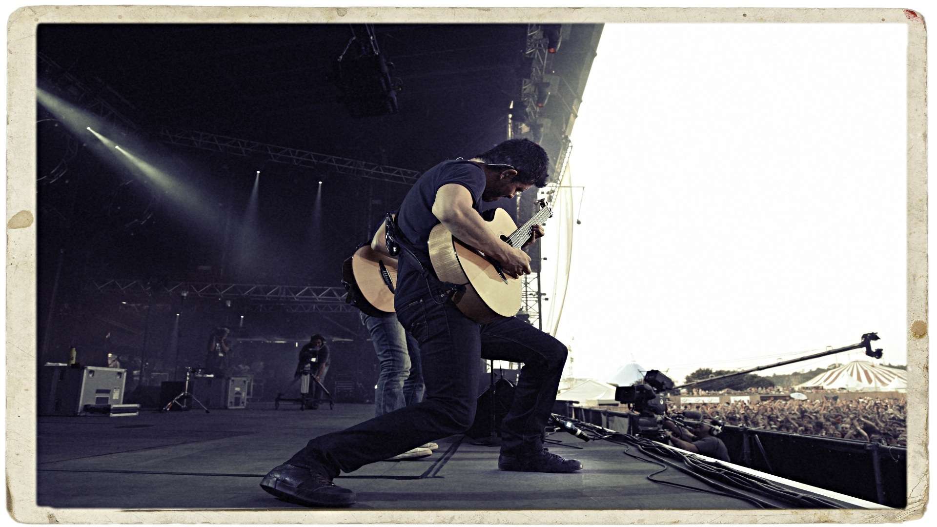 Hola Mexico - Rodrigo y Gabriela