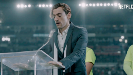 Luis Gerardo Mendez en Club de Cuervos - Netflix