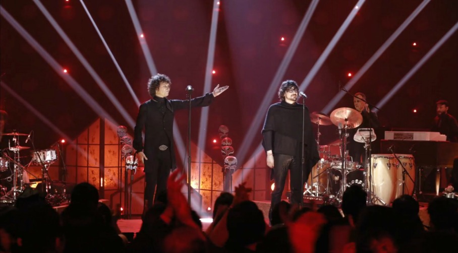 La Chispa Adecuada Bunbury y León Larregui - MTV Unplugged