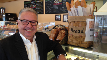 Frank Aparicio, La Mascota's New Owner