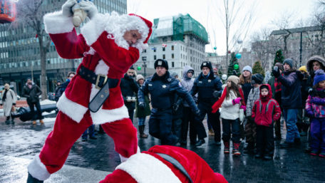 Bad Santa 2 Willie Soke Beating Up Santa