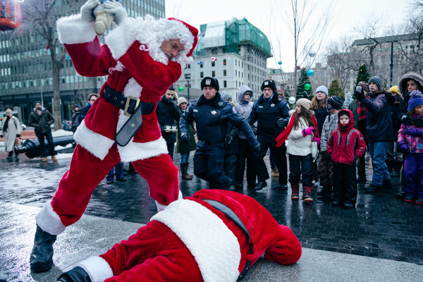 Bad Santa 2 Willie Soke Beating Up Santa